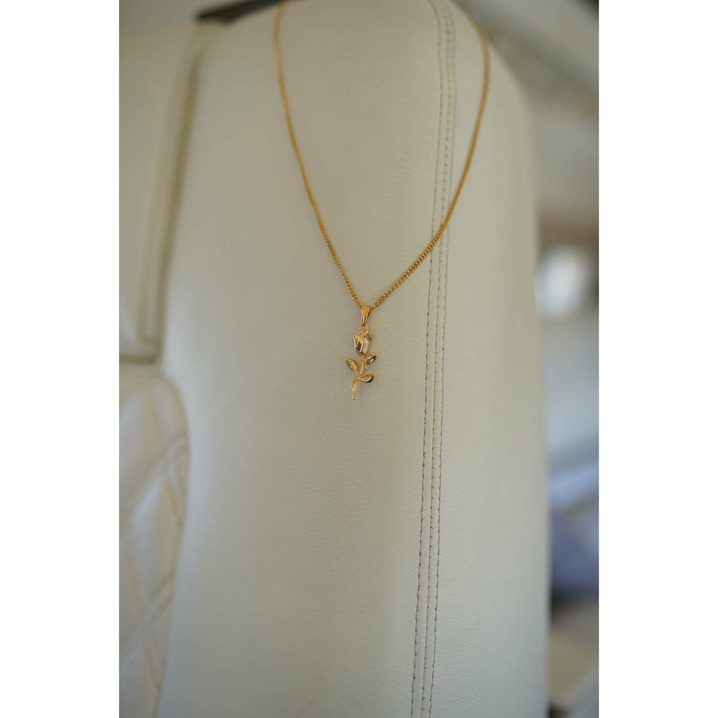 Gold Pendant Necklace - The Rose - linkedlondon